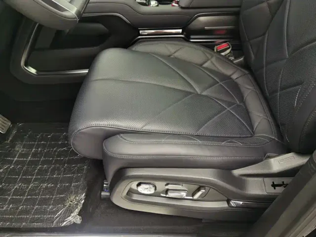 BYD FangChengBao Leopard 8 — Фото автомобиля 20