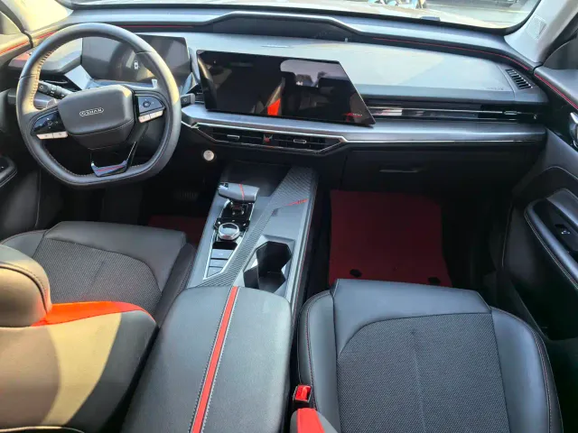 Changan Z6 — Фото автомобиля 7