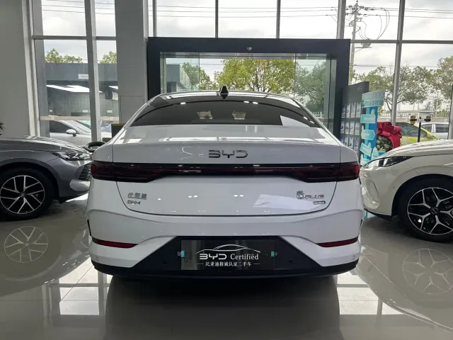 BYD Qin PLUS — Фото автомобиля 8