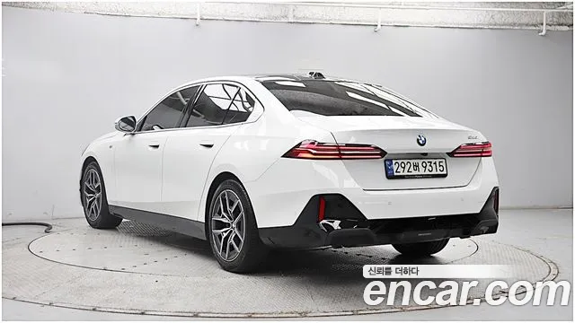 BMW 5 Series G60 — Фото автомобиля 2
