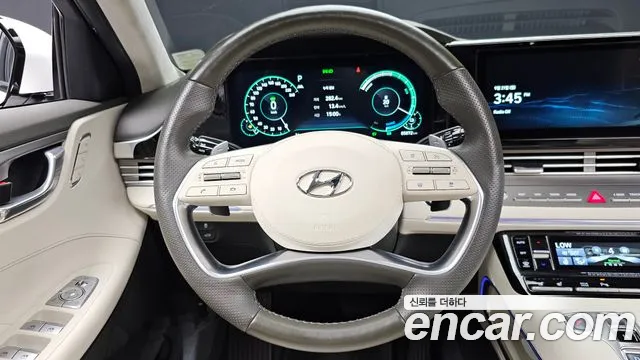 Hyundai Grandeur Grandeur (New) Hybrid — Фото автомобиля 13