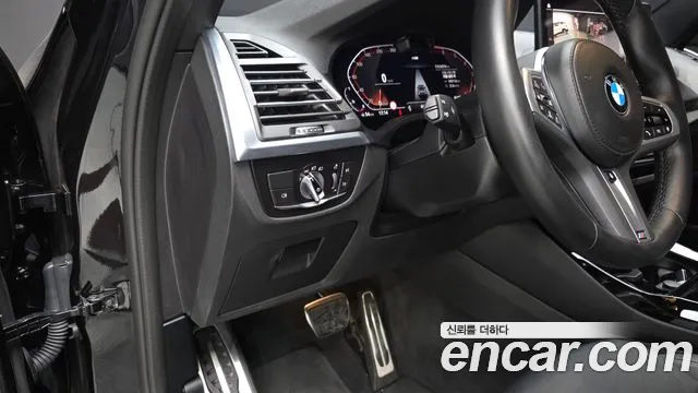 BMW X3 xDrive 20i M Sport — Фото автомобиля 12