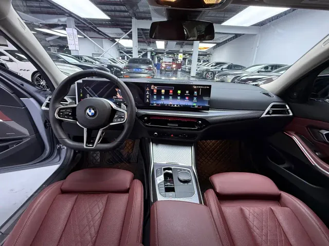 BMW 3 Series — Фото автомобиля 13