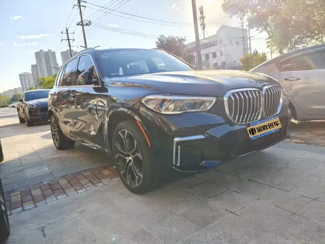 BMW X5 — Фото автомобиля 4