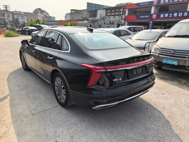 Hongqi H5 — Фото автомобиля 14