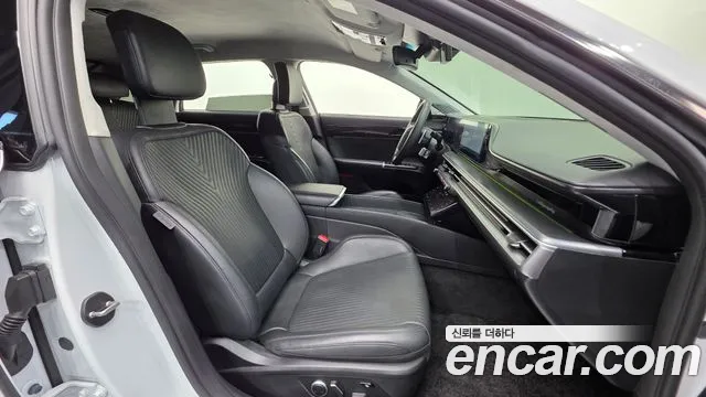 Hyundai Grandeur Grandeur (GN7) 3.5 Бензин 2WD — Фото автомобиля 10