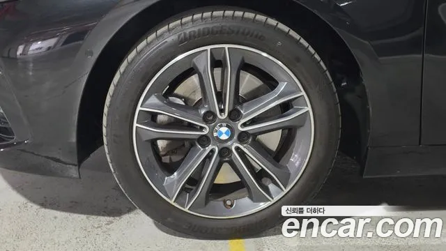 BMW 1 Series F40 — Фото автомобиля 20