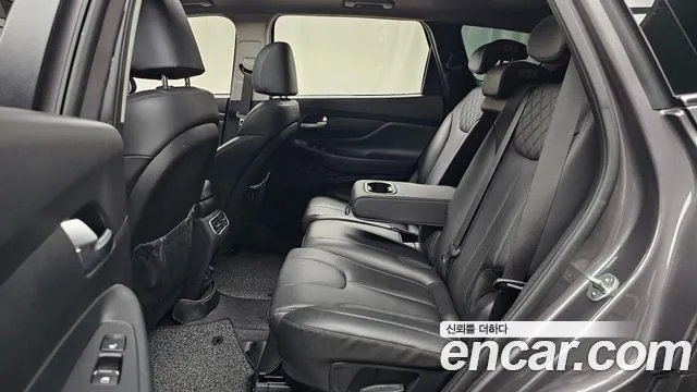 Hyundai Santafe Новый Santa Fe Дизель 2.2 4WD — Фото автомобиля 12