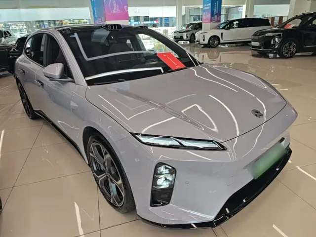 Nio ET5 Touring — Фото автомобиля 3