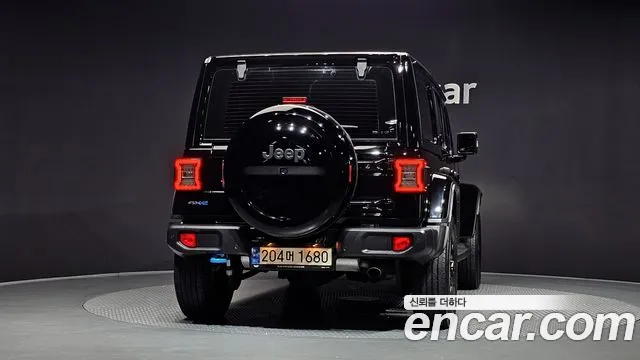 Jeep Wrangler JL — Фото автомобиля 4