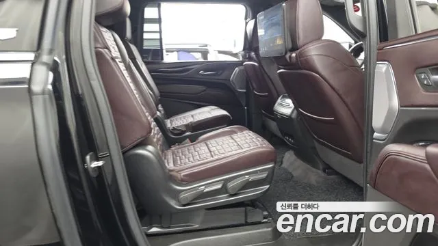 Cadillac Escalade Escalade 5 поколение — Фото автомобиля 12