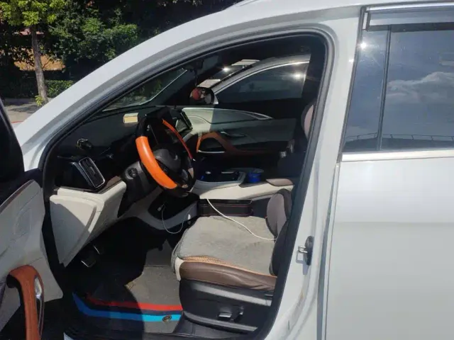 BYD Song Pro — Фото автомобиля 9