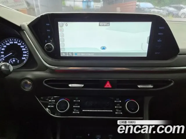Hyundai Sonata — Фото автомобиля 13