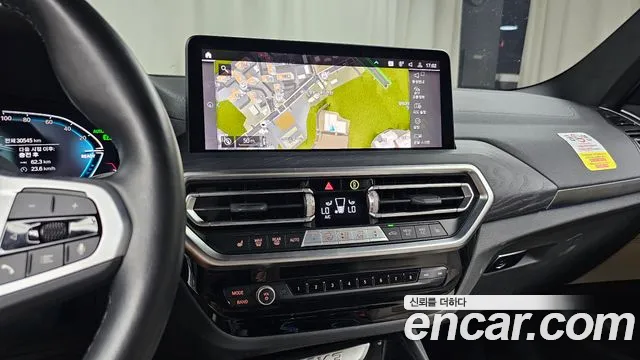 BMW iX3 G08 (2020–2024) — Фото автомобиля 18