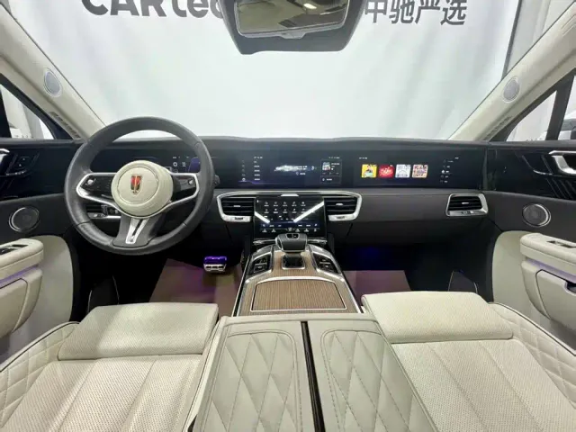 Hongqi E-HS9 — Фото автомобиля 7