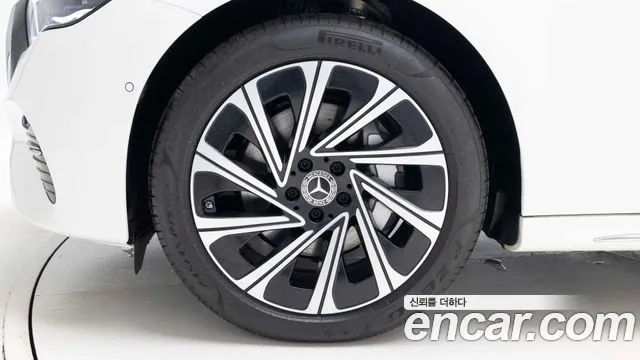 Mercedes-Benz E-Class W214 — Фото автомобиля 5