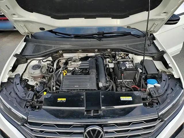 Volkswagen T-Roc — Фото автомобиля 19