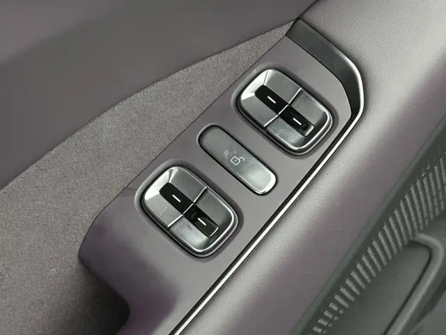 Xpeng P7 — Фото автомобиля 18