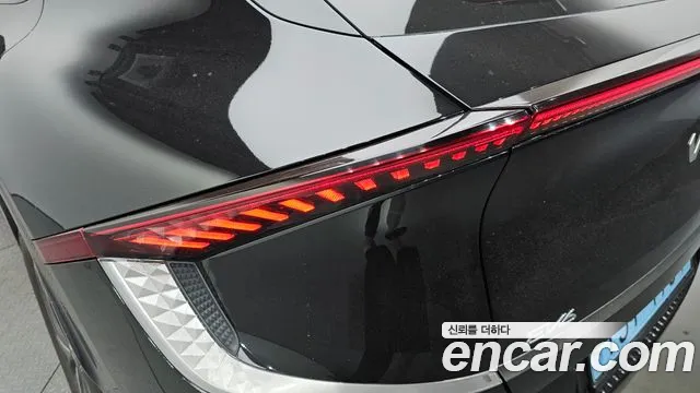 Kia EV6 — Фото автомобиля 21