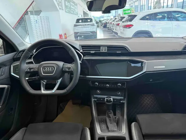 Audi Q3 — Фото автомобиля 20