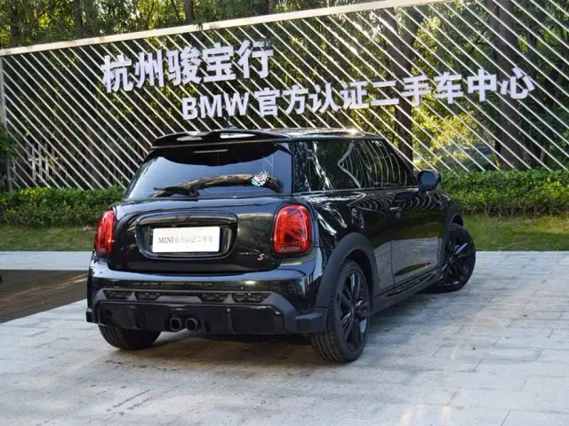 MINI Hatch — Фото автомобиля 4