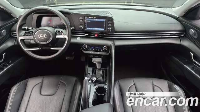 Hyundai AVANTE Новый Avante (CN7) — Фото автомобиля 7