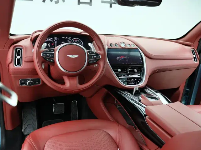 Aston Martin DBX — Фото автомобиля 9