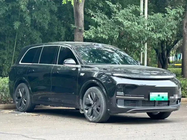 Li Auto L9 — Фото автомобиля 3