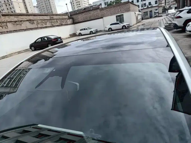 Tesla Model Y — Фото автомобиля 5
