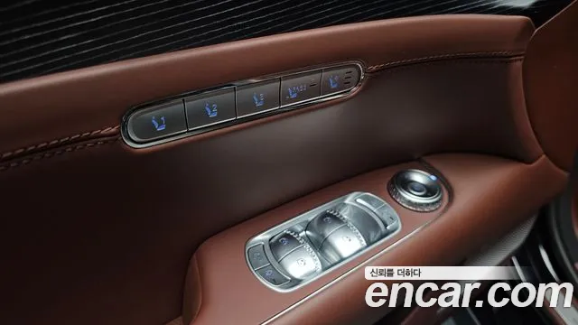 Genesis G90 Бензин 3.5 турбо AWD — Фото автомобиля 25