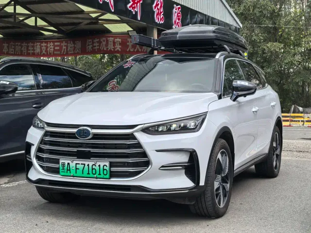 BYD Tang — Фото автомобиля 2