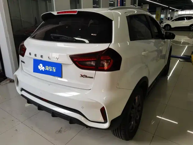 Geely Vision X3 — Фото автомобиля 3