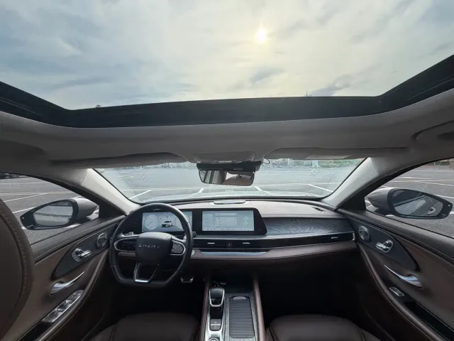 Chery Arrizo 8 — Фото автомобиля 11