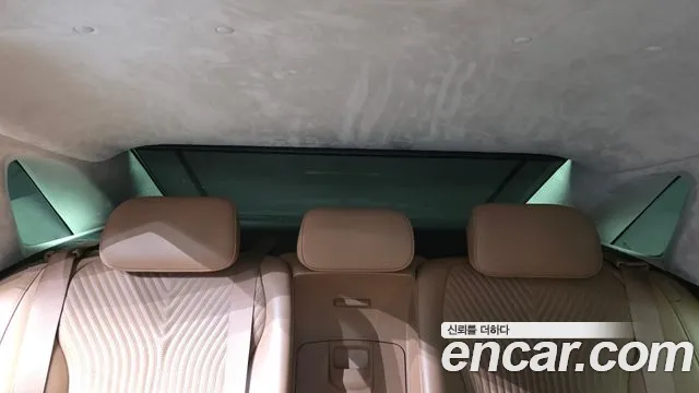 Hyundai Grandeur GN7 — Фото автомобиля 30