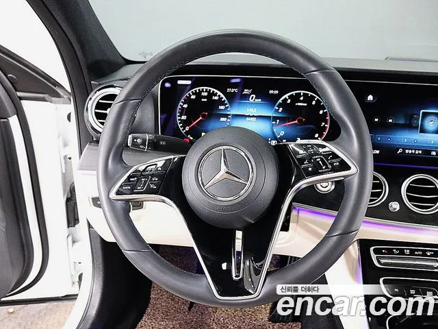 Mercedes-Benz E-Class — Фото автомобиля 12