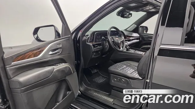 Cadillac Escalade Escalade 5 поколение — Фото автомобиля 10