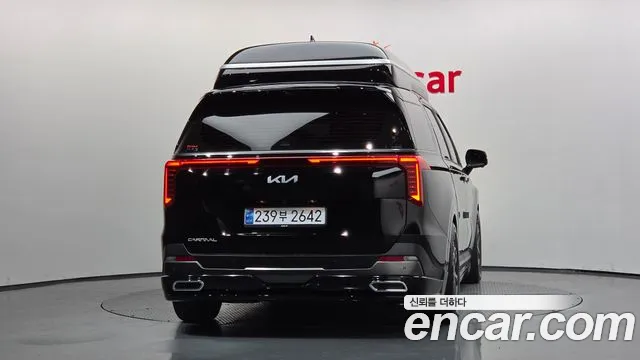 Kia Canival Новый Carnival 4 поколение Бензин 9 мест Hi-Limousine (Спецкузов) — Фото автомобиля 4