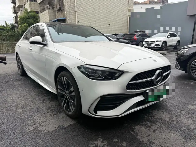 Mercedes-Benz C-Class — Фото автомобиля 2