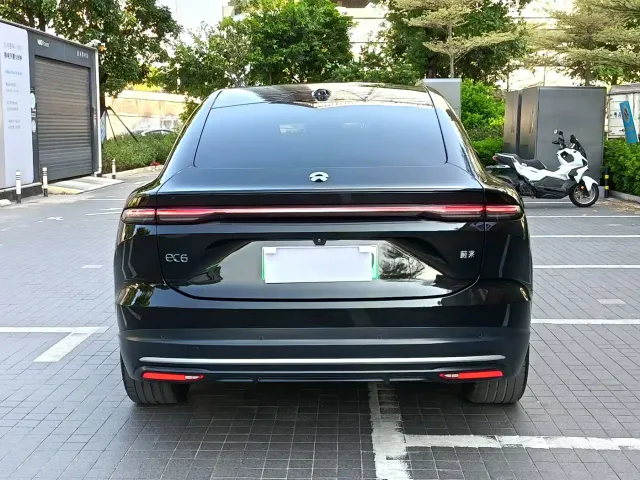 Nio EC6 — Фото автомобиля 3