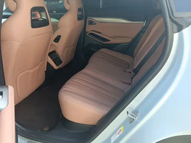 BYD Song L EV — Фото автомобиля 16