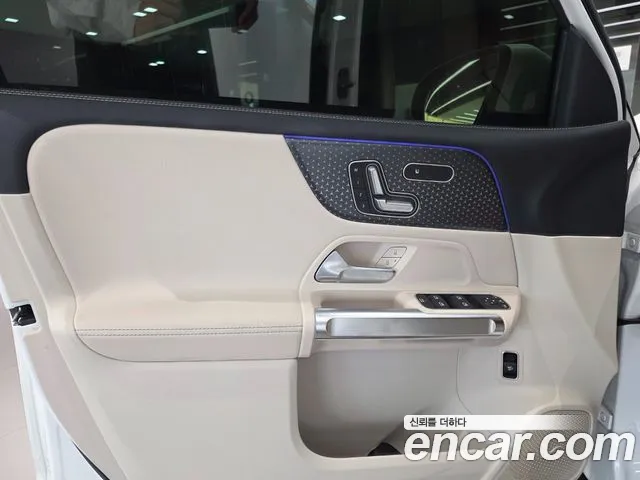 Mercedes-Benz EQB X243 — Фото автомобиля 12