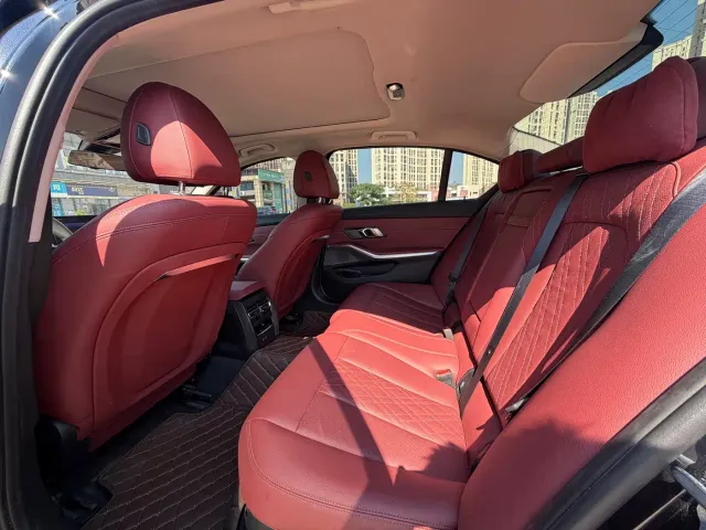 BMW 3 Series — Фото автомобиля 6