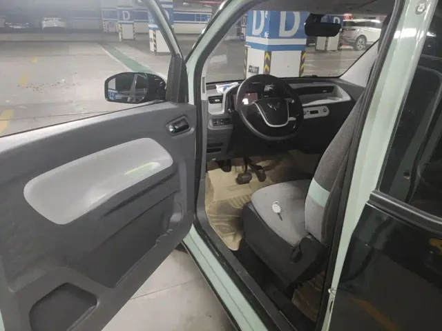 Wuling Hongguang Mini EV — Фото автомобиля 19