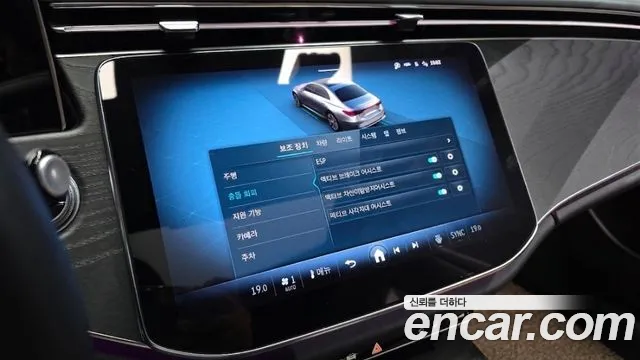 Mercedes-Benz E-Class — Фото автомобиля 15
