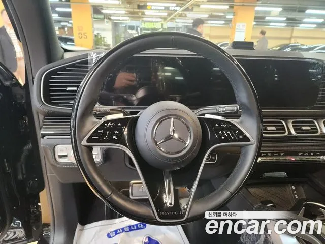 Mercedes-Benz GLS-Class — Фото автомобиля 11