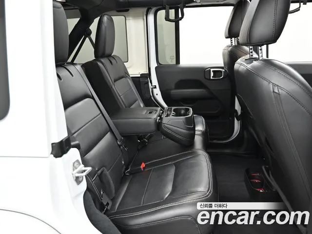 Jeep Wrangler Wrangler (JL) — Фото автомобиля 12
