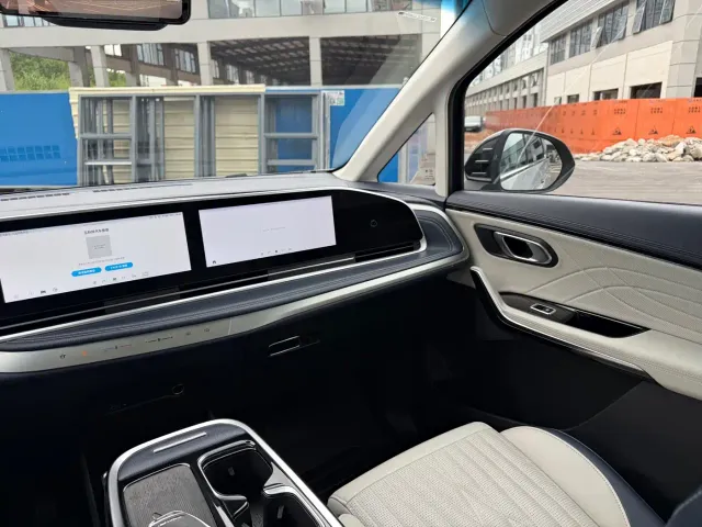 Maxus G90 — Фото автомобиля 8