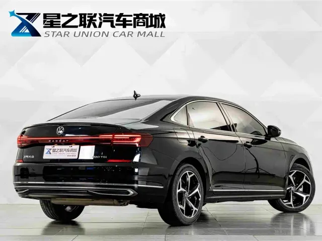 Volkswagen Passat — Фото автомобиля 6
