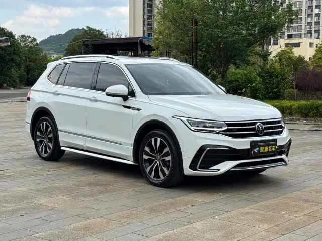 Volkswagen Tiguan L — Фото автомобиля 7