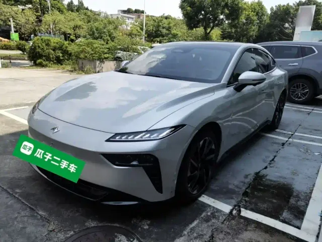 Фотография автомобиля — Dongfeng eπ 007